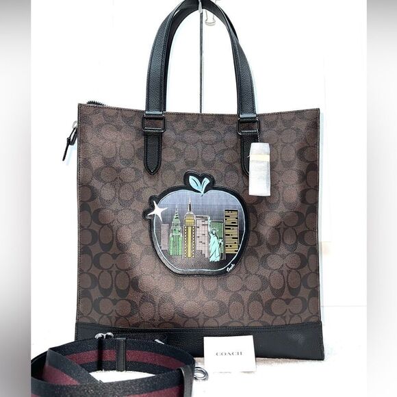 🔥🎁NEW! Coach Graham Tote Handbag Apple Patch Mahoganny Msrp:$528.00 - Picture 1 of 9
